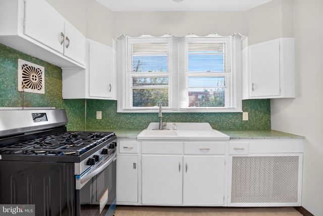 6649 N FAIRHILL STREET ST N, Philadelphia, PA 19126