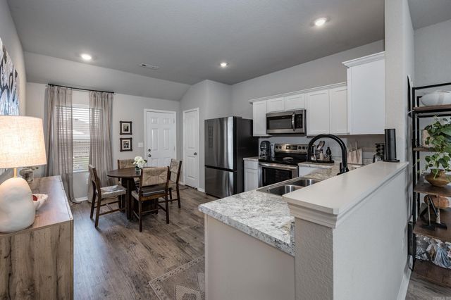 2105 Dandelion Drive, Benton, AR 72019