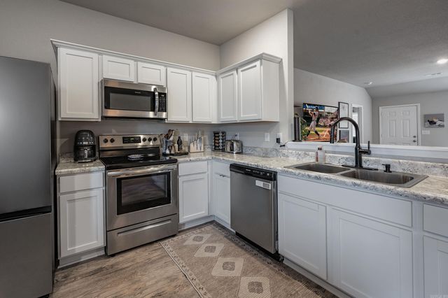 2105 Dandelion Drive, Benton, AR 72019
