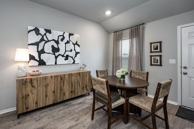 2105 Dandelion Drive, Benton, AR 72019