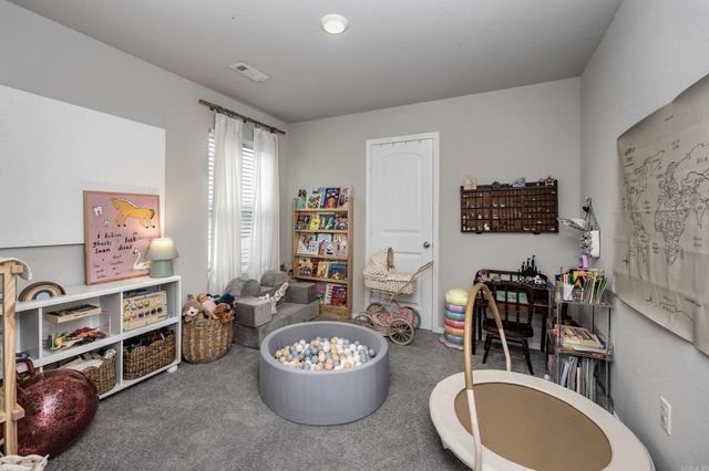 2105 Dandelion Drive, Benton, AR 72019
