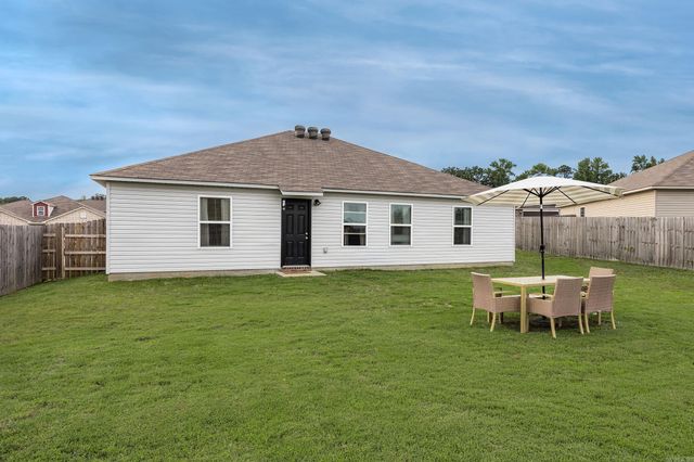 2105 Dandelion Drive, Benton, AR 72019