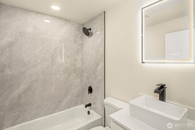 208 78th Place SW, Everett, WA 98203