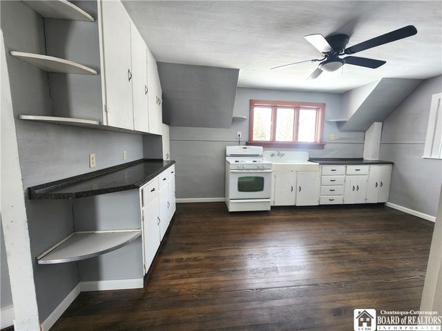 438 Hoyt Street, Dunkirk, NY 14048