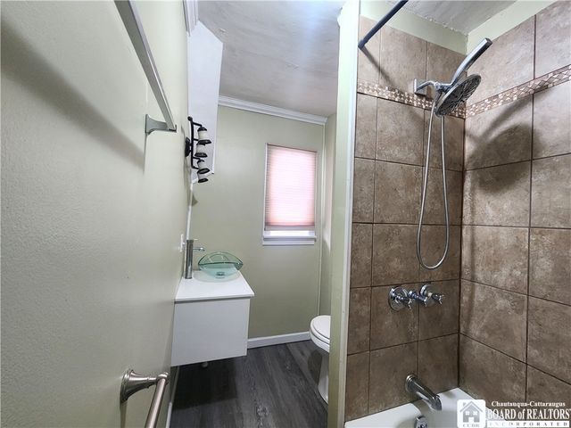 438 Hoyt Street, Dunkirk, NY 14048