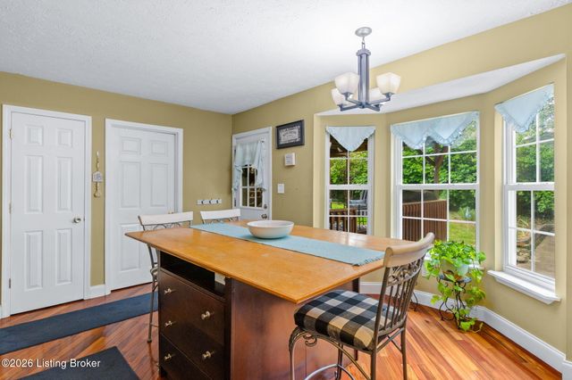 3314 Hunsinger Ln, Louisville, KY 40220
