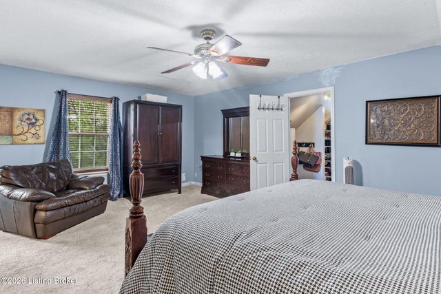 3314 Hunsinger Ln, Louisville, KY 40220