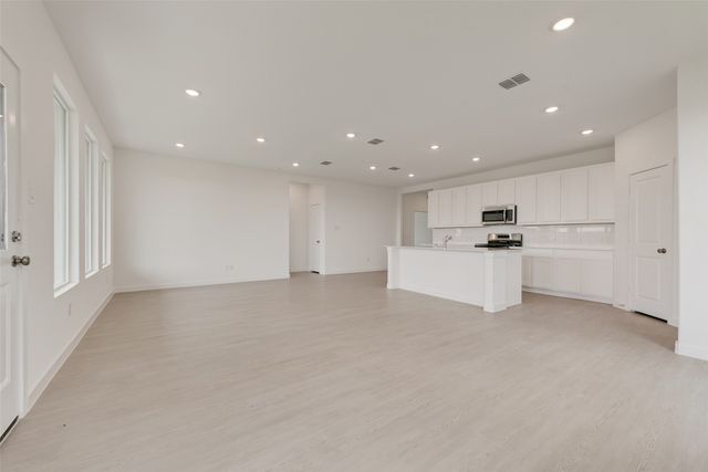900 Sugarberry Street, Mckinney, TX 75407