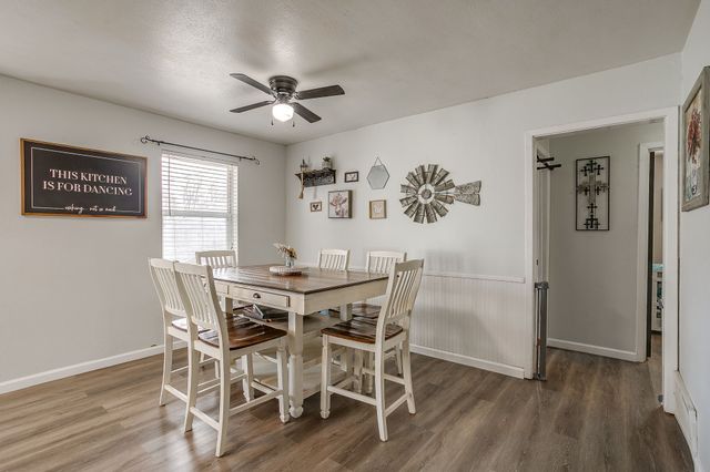 301 Lena Lane, Burleson, TX 76028