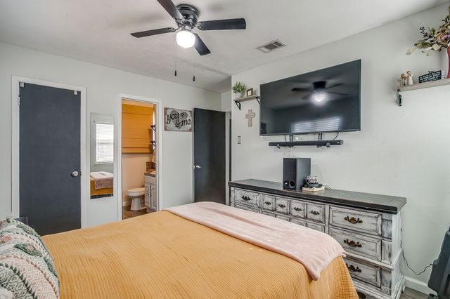 301 Lena Lane, Burleson, TX 76028