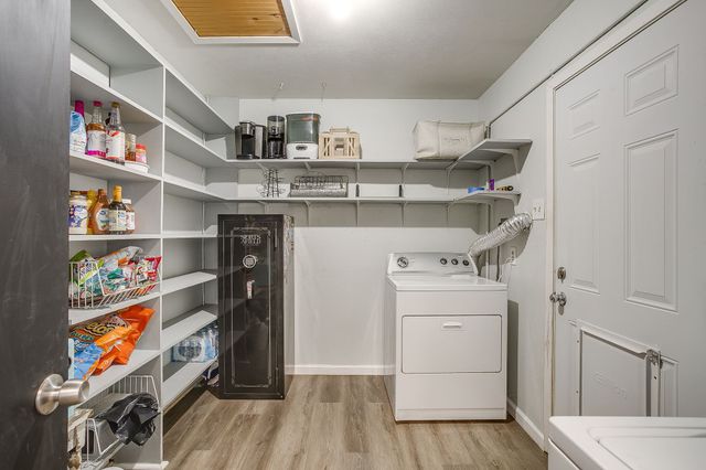 301 Lena Lane, Burleson, TX 76028