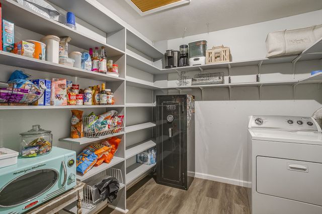 301 Lena Lane, Burleson, TX 76028