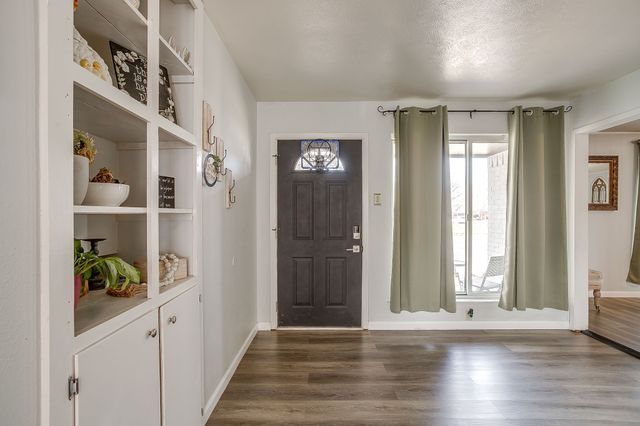 301 Lena Lane, Burleson, TX 76028