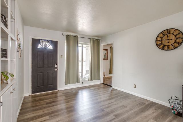 301 Lena Lane, Burleson, TX 76028