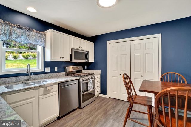 30 SUSQUEHANNOCK TRL, York Haven, PA 17370