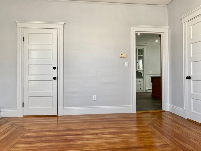 24 Hancock St 2, Peabody, MA 01960