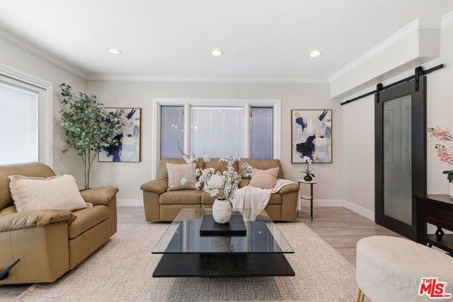 5220 Mary Ellen Avenue, Sherman Oaks, CA 91401