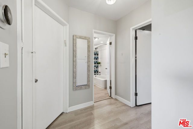 5220 Mary Ellen Avenue, Sherman Oaks, CA 91401