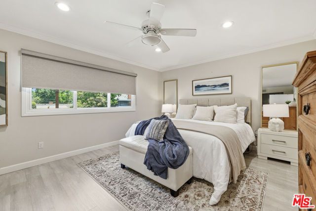 5220 Mary Ellen Avenue, Sherman Oaks, CA 91401