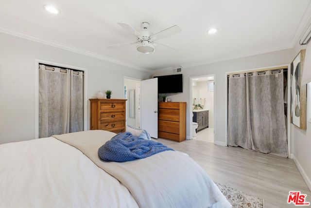 5220 Mary Ellen Avenue, Sherman Oaks, CA 91401