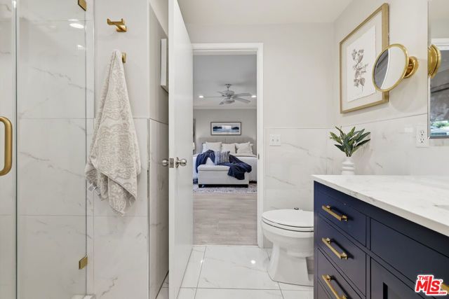 5220 Mary Ellen Avenue, Sherman Oaks, CA 91401