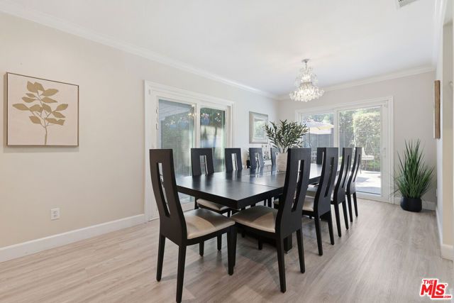 5220 Mary Ellen Avenue, Sherman Oaks, CA 91401