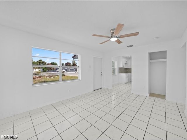 2253 10th CT, Lehigh Acres, FL 33936