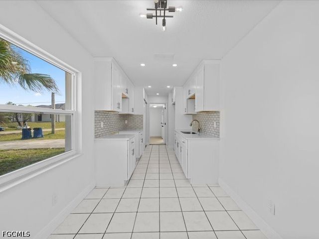 2253 10th CT, Lehigh Acres, FL 33936