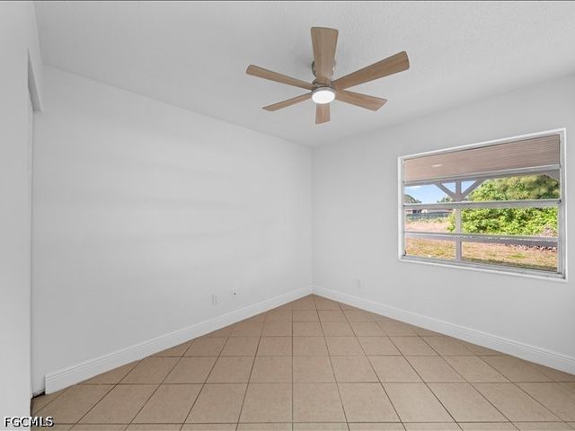 2253 10th CT, Lehigh Acres, FL 33936