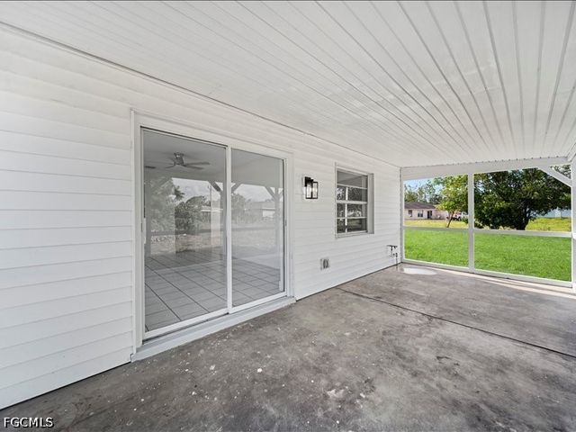 2253 10th CT, Lehigh Acres, FL 33936