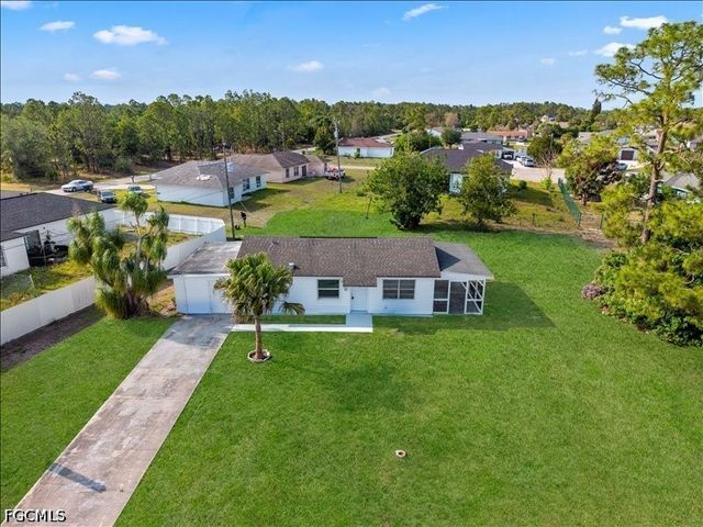 2253 10th CT, Lehigh Acres, FL 33936