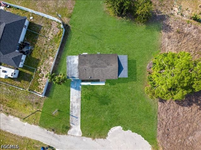 2253 10th CT, Lehigh Acres, FL 33936