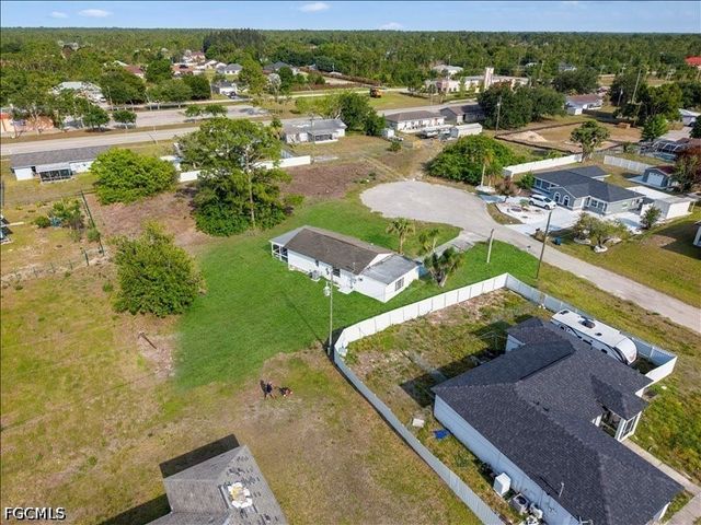 2253 10th CT, Lehigh Acres, FL 33936