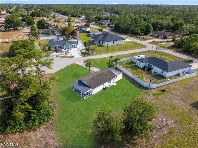 2253 10th CT, Lehigh Acres, FL 33936
