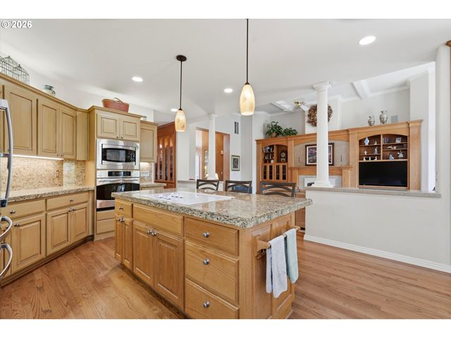 22595 Sw MIAMI Dr, Tualatin, OR 97062