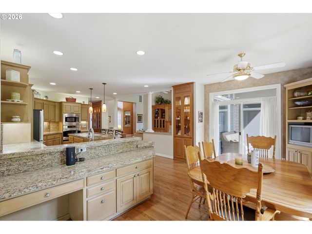 22595 Sw MIAMI Dr, Tualatin, OR 97062