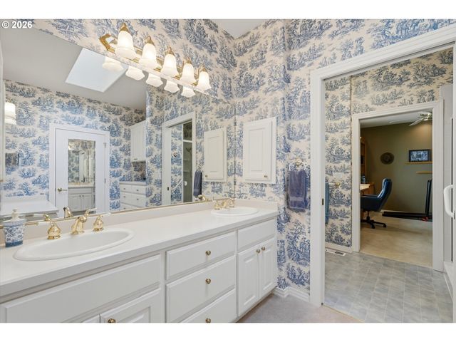 22595 Sw MIAMI Dr, Tualatin, OR 97062
