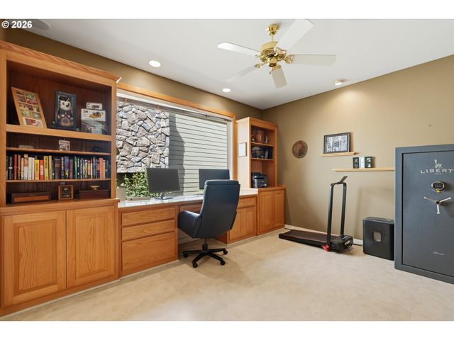 22595 Sw MIAMI Dr, Tualatin, OR 97062
