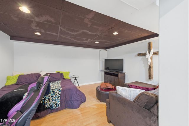 594 Sams Way, Abingdon, VA 24210