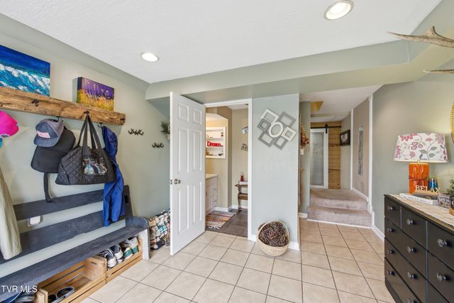 594 Sams Way, Abingdon, VA 24210