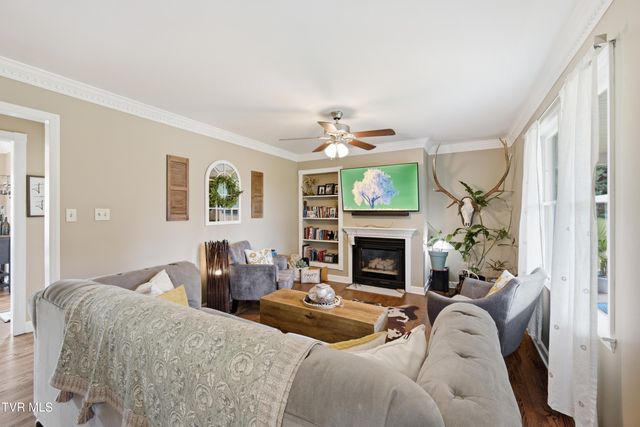 594 Sams Way, Abingdon, VA 24210