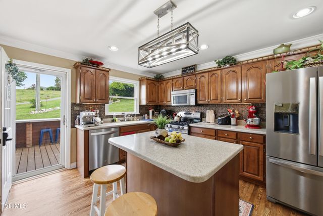 594 Sams Way, Abingdon, VA 24210