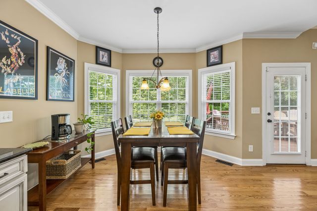 6013 Christmas Dr, Nolensville, TN 37135