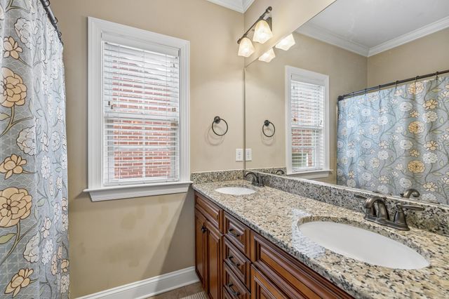 6013 Christmas Dr, Nolensville, TN 37135