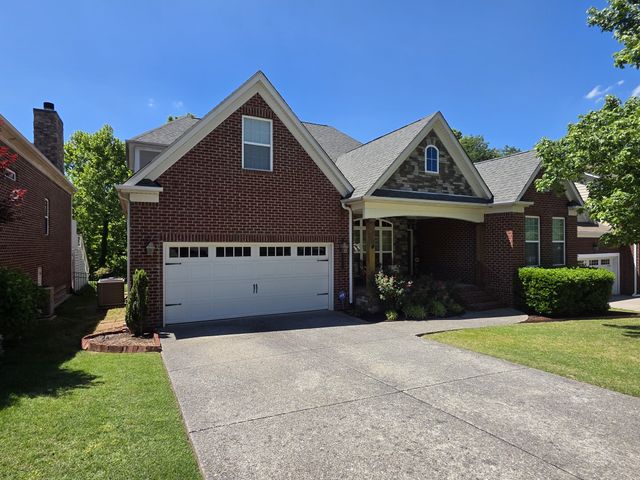 6013 Christmas Dr, Nolensville, TN 37135
