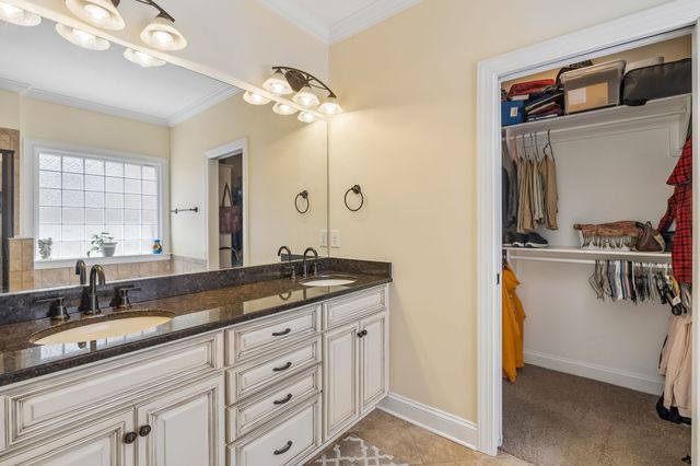 6013 Christmas Dr, Nolensville, TN 37135