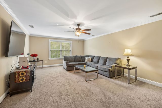 6013 Christmas Dr, Nolensville, TN 37135