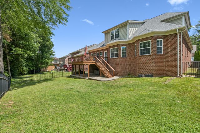 6013 Christmas Dr, Nolensville, TN 37135