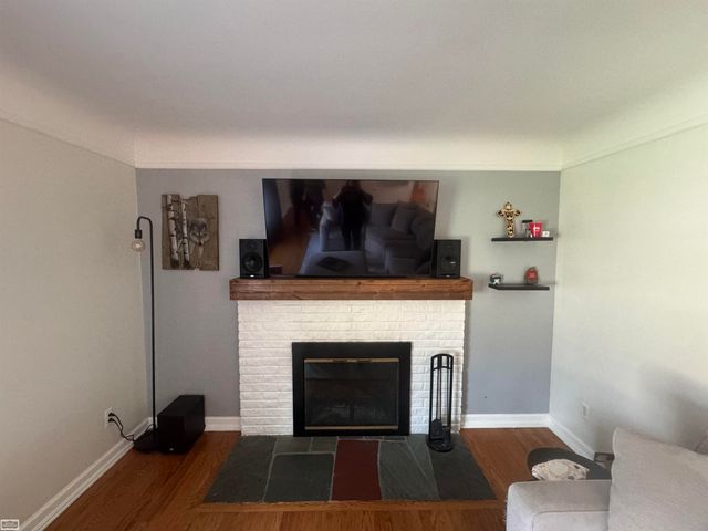 21910 Englehardt Street, Saint Clair Shores, MI 48080