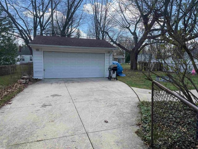 21910 Englehardt Street, Saint Clair Shores, MI 48080